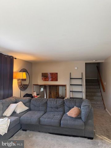 190 DARR AVE, Carlisle, PA 17013