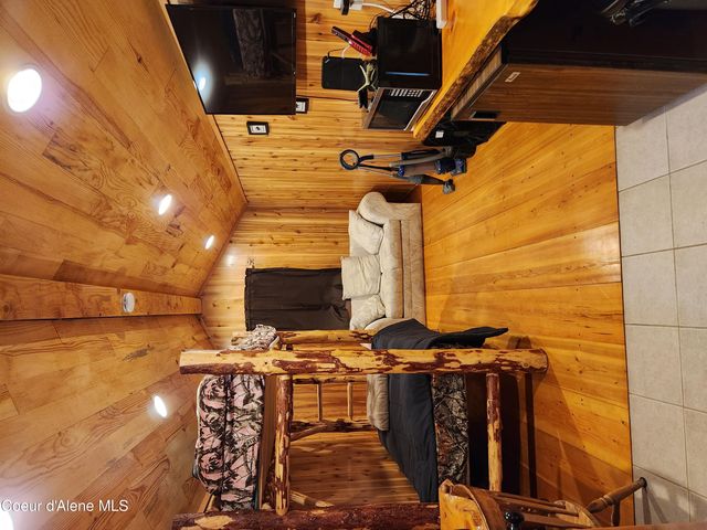 57 & 59 W Dolly Varden Ave, Bayview, ID 83803