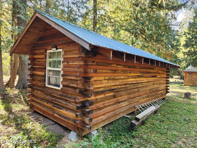 57 & 59 W Dolly Varden Ave, Bayview, ID 83803