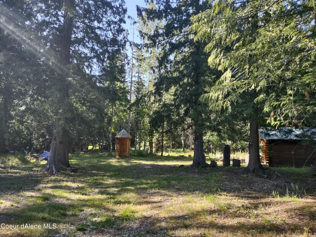 57 & 59 W Dolly Varden Ave, Bayview, ID 83803