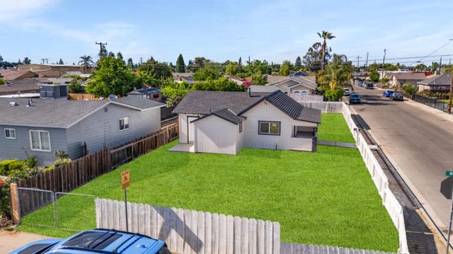 6301 Palmer Ave, Riverbank, CA 95367