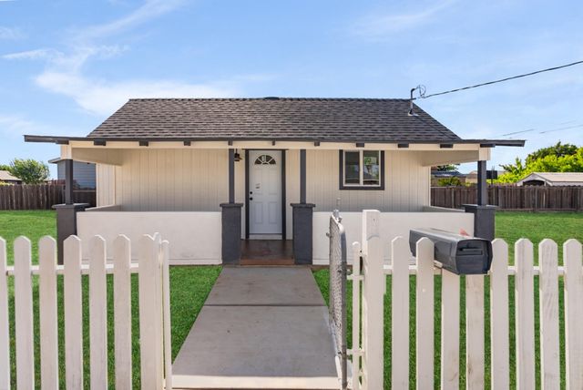 6301 Palmer Ave, Riverbank, CA 95367