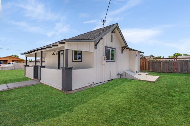 6301 Palmer Ave, Riverbank, CA 95367