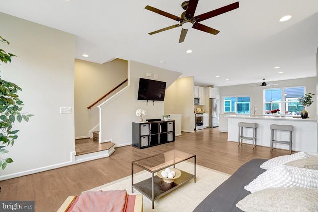 8374 SALLYPORT ST, Lorton, VA 22079