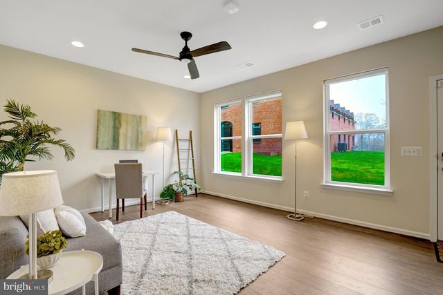 8374 SALLYPORT ST, Lorton, VA 22079