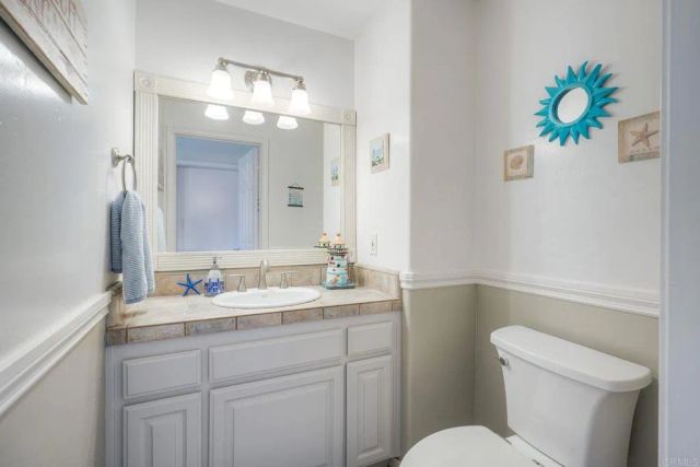 217 Sanford Street, Encinitas, CA 92024