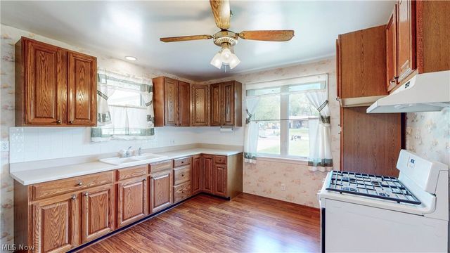 9298 York Road, North Royalton, OH 44133