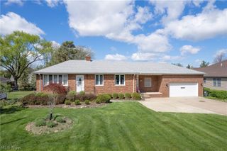 9298 York Road, North Royalton, OH 44133