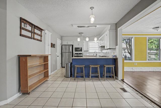 10107 E 29th Street, Tulsa, OK 74129