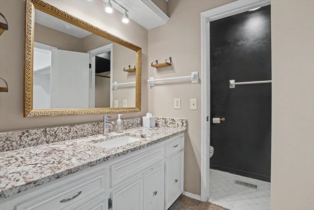 10107 E 29th Street, Tulsa, OK 74129