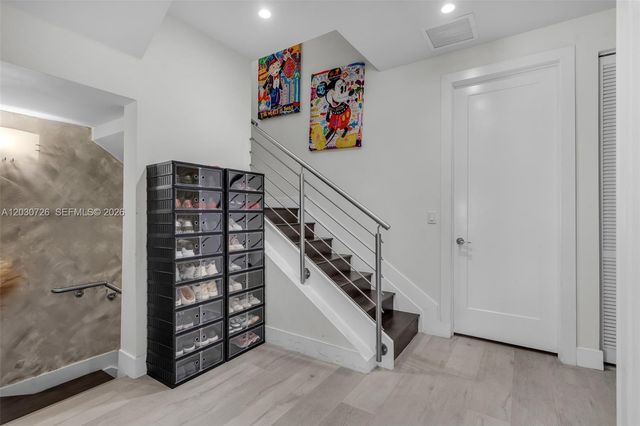 10545 NW 63rd Ter, Doral, FL 33178