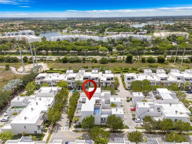 10545 NW 63rd Ter, Doral, FL 33178