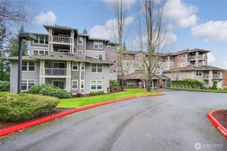 4535 Providence Point Place SE #205, Issaquah, WA 98029