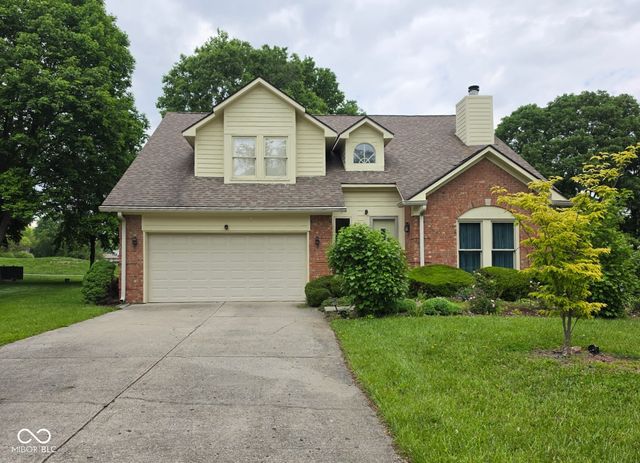 23 Turnberry Circle, Greenwood, IN 46143