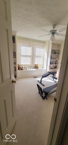 23 Turnberry Circle, Greenwood, IN 46143