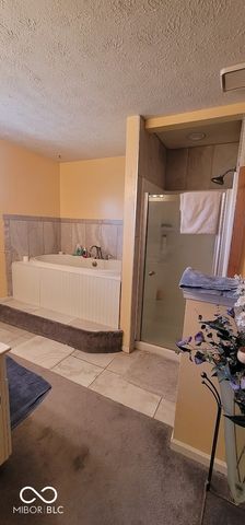 23 Turnberry Circle, Greenwood, IN 46143