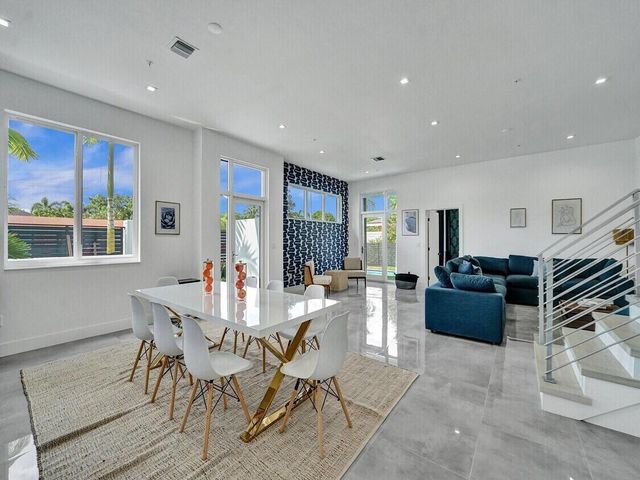 1220 NE 15th Avenue, Fort Lauderdale, FL 33304