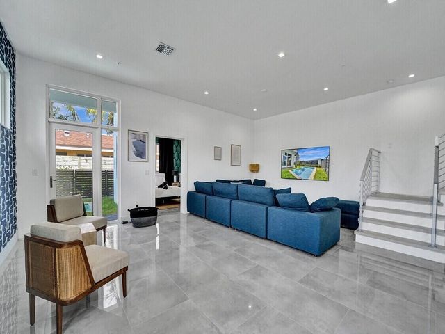 1220 NE 15th Avenue, Fort Lauderdale, FL 33304