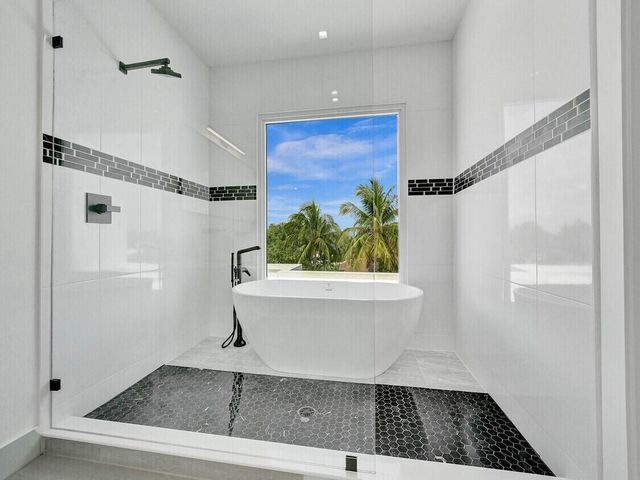 1220 NE 15th Avenue, Fort Lauderdale, FL 33304