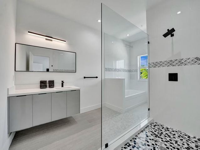 1220 NE 15th Avenue, Fort Lauderdale, FL 33304