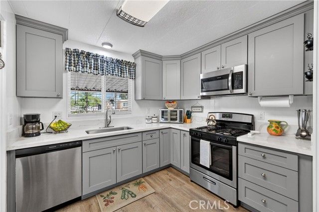 30072 Santa Rosalia, Menifee, CA 92584