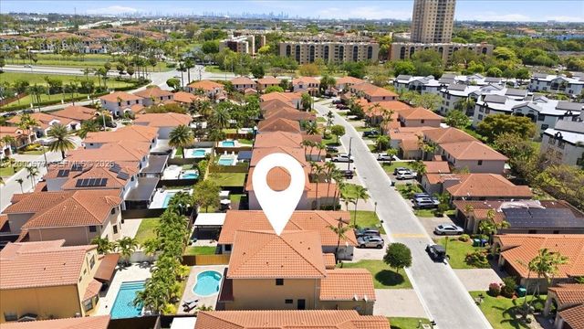 9777 NW 8th Ter 0, Miami, FL 33172