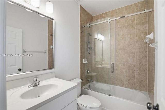 9777 NW 8th Ter 0, Miami, FL 33172