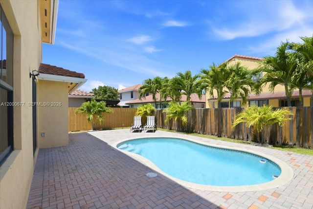 9777 NW 8th Ter 0, Miami, FL 33172