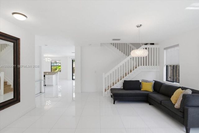 9777 NW 8th Ter 0, Miami, FL 33172