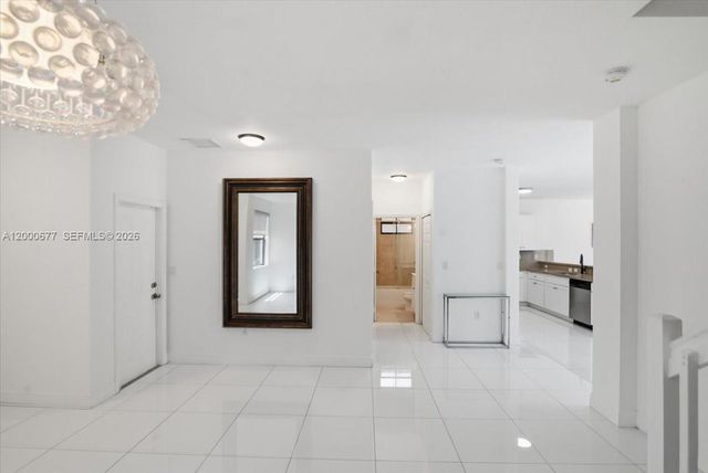 9777 NW 8th Ter 0, Miami, FL 33172