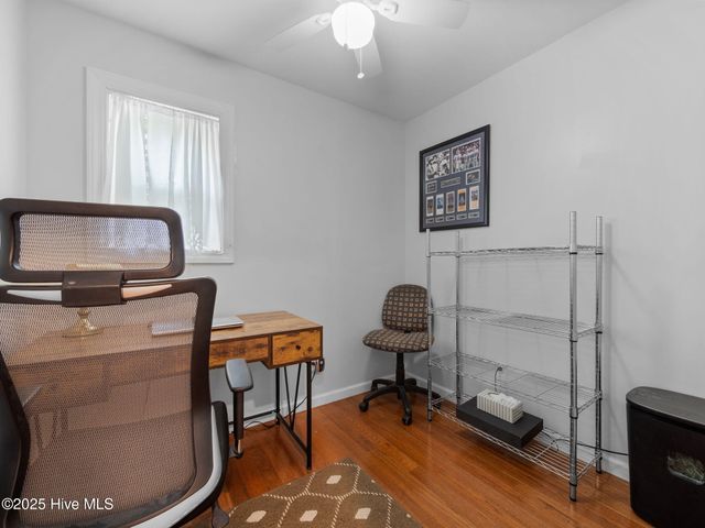 113 Fairway Dr W Drive W, Morehead City, NC 28557