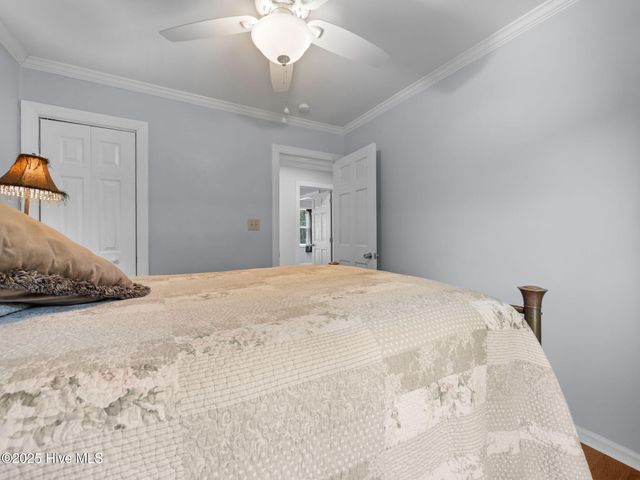 113 Fairway Dr W Drive W, Morehead City, NC 28557