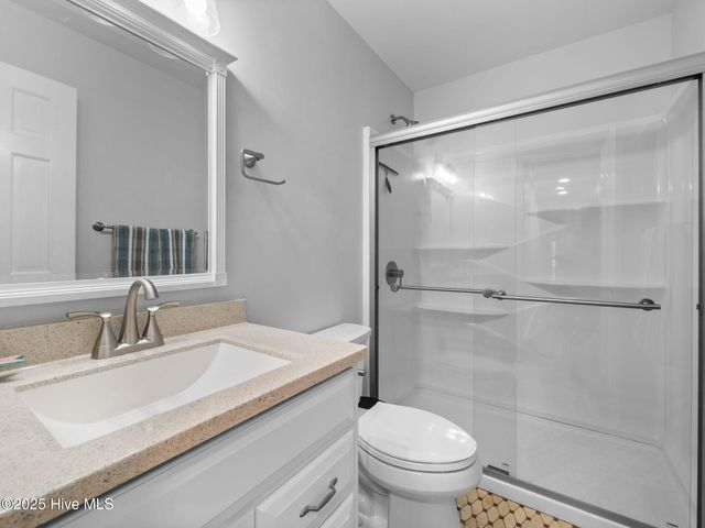 113 Fairway Dr W Drive W, Morehead City, NC 28557