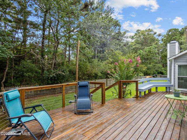 113 Fairway Dr W Drive W, Morehead City, NC 28557