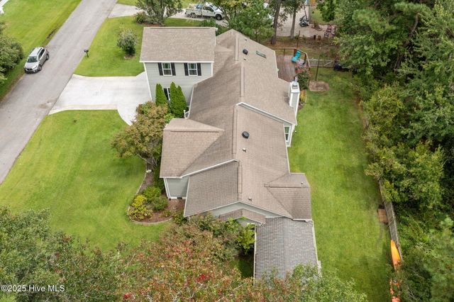 113 Fairway Dr W Drive W, Morehead City, NC 28557