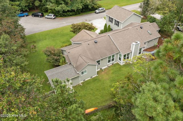 113 Fairway Dr W Drive W, Morehead City, NC 28557