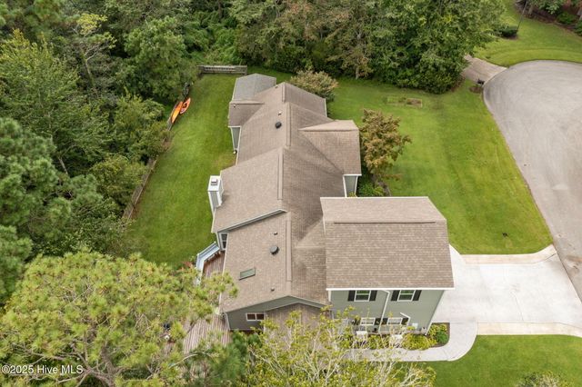 113 Fairway Dr W Drive W, Morehead City, NC 28557