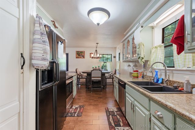 62820 E 312 Road, Grove, OK 74344