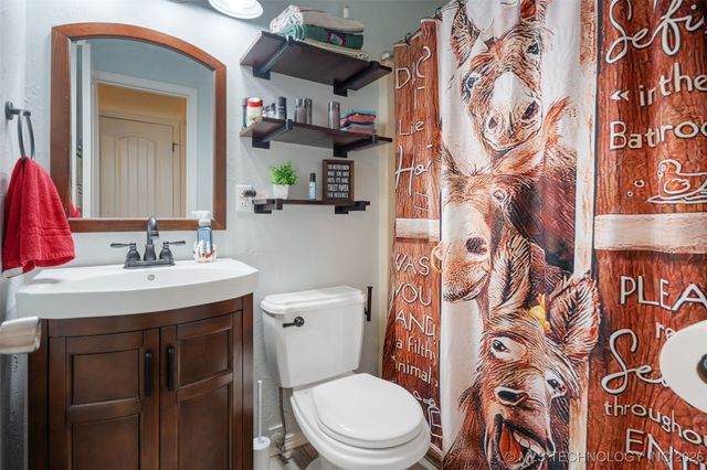 62820 E 312 Road, Grove, OK 74344