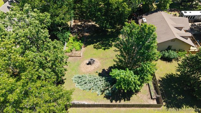 62820 E 312 Road, Grove, OK 74344