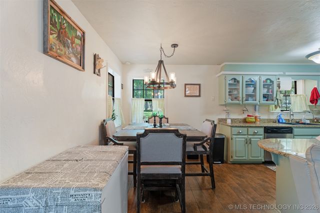 62820 E 312 Road, Grove, OK 74344