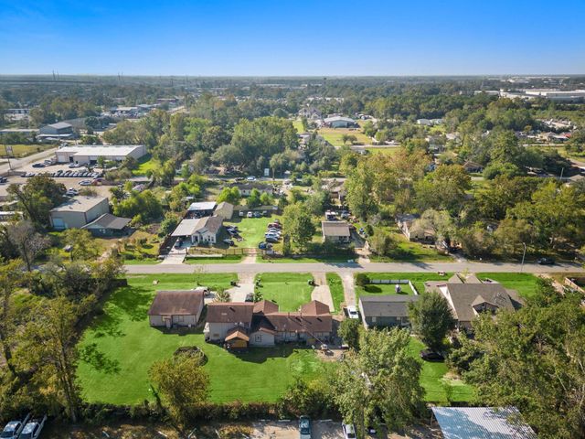 5733 Schutz Lot Street, Houston, TX 77032