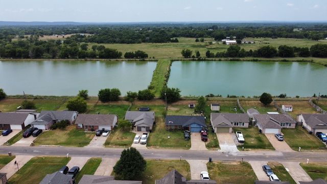 9924 N 44th East Avenue, Sperry, OK 74073