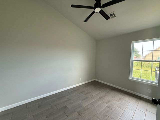 9924 N 44th East Avenue, Sperry, OK 74073