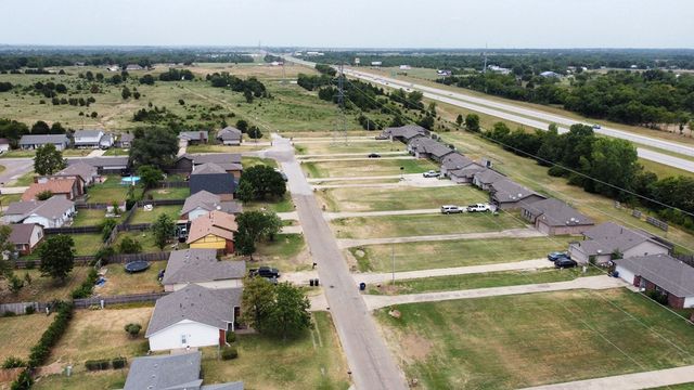 9924 N 44th East Avenue, Sperry, OK 74073