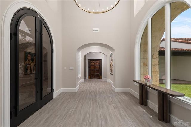 9200 N Taylor Road, Mcallen, TX 78504