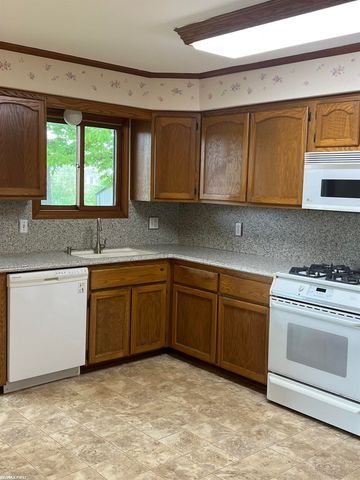 26500 Fairwood Drive, Chesterfield Twp, MI 48051