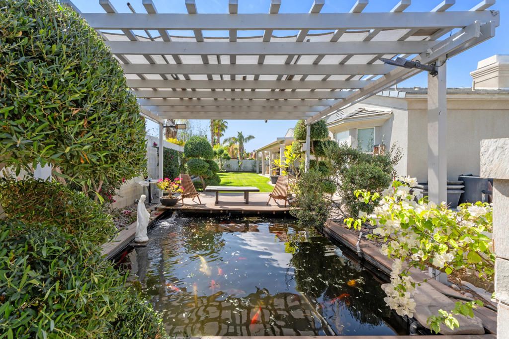 6 Voltaire Court, Rancho Mirage, CA 92270