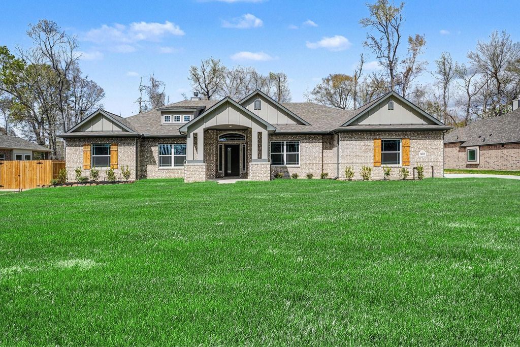 3012 Road 66111, Dayton, TX 77535