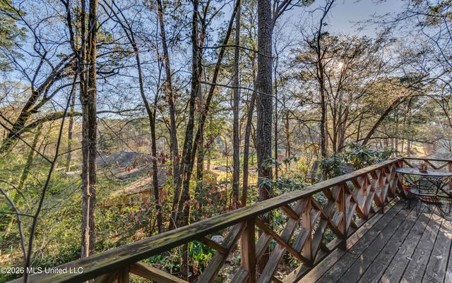 4018 Eastwood Place, Jackson, MS 39211